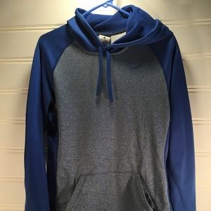 Nike long sleeve pullover therma fit hoodie